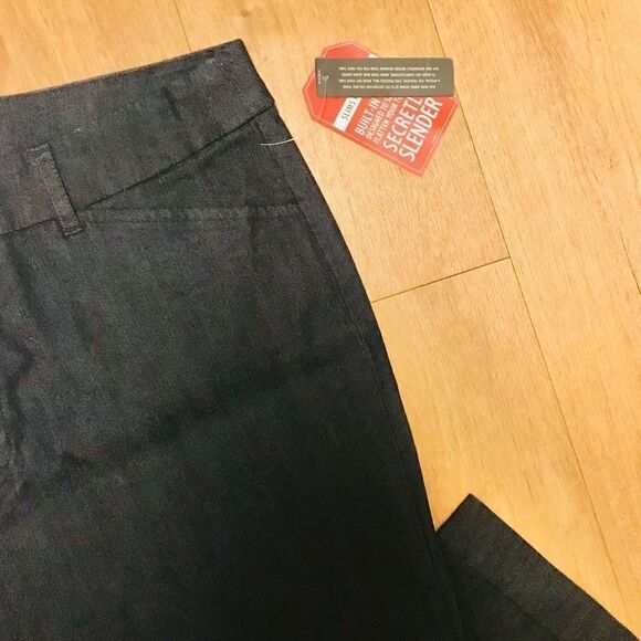 St John's Bay Secretly Slender Capri Classic Fit NWT - Picture 13 of 15